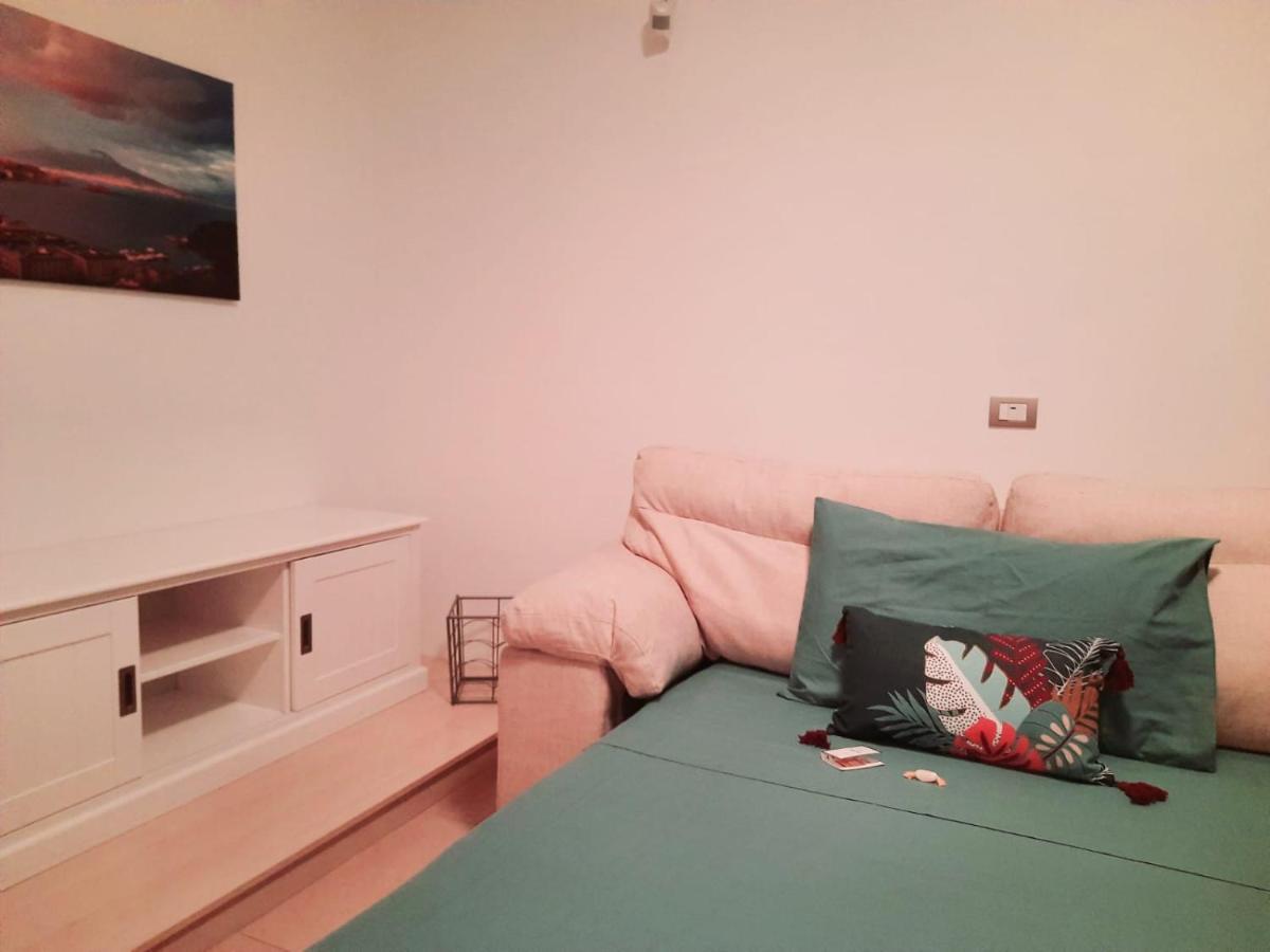 Casa Caprice Hotel Поцуоли Екстериор снимка